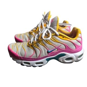 Nike Womens Air Max Plus Premium Cj9922-100 Pink Yellow Tropical Twist Size 7.5